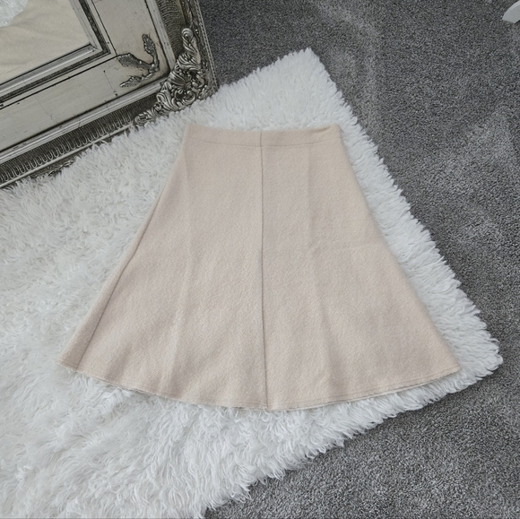 BLANK Winter White Wool Flare Skirt. Size Large. New without tags. Never let y - Picture 3 of 9
